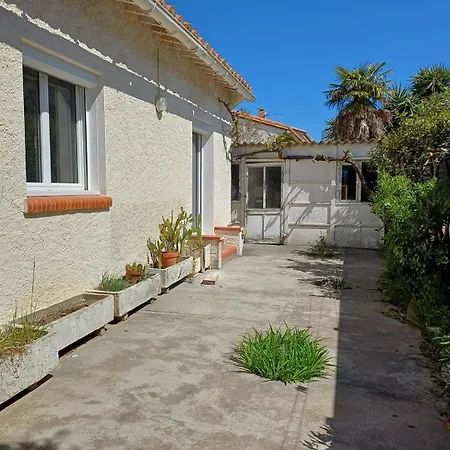 Maison T4 Plain Pied Climatisee Avec Belle Terrasse Ombragee 6avr44 Canet-en-Roussillon