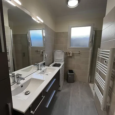 Maison T4 Plain Pied Climatisee Avec Belle Terrasse Ombragee 6avr44 * Canet-en-Roussillon